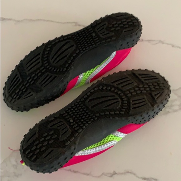 NWOT Water shoes - Picture 3 of 4